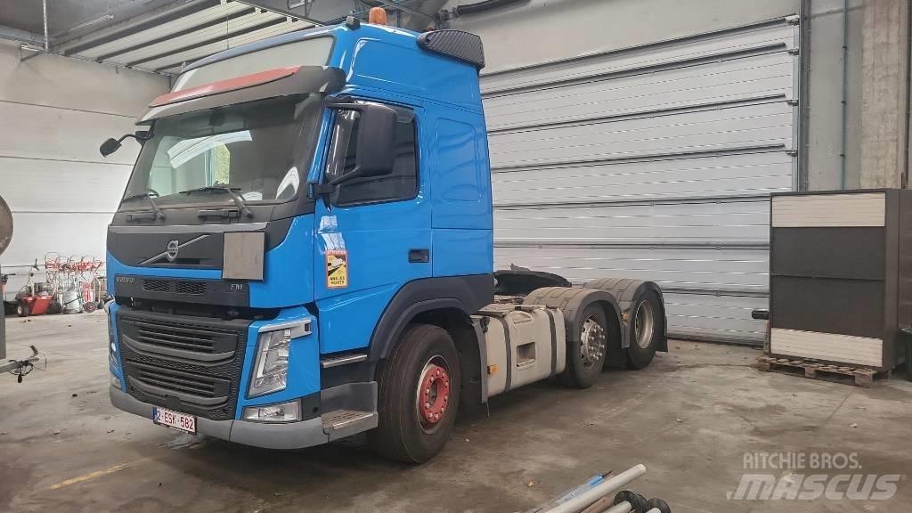Volvo FM 12 460 Vetopöytäautot
