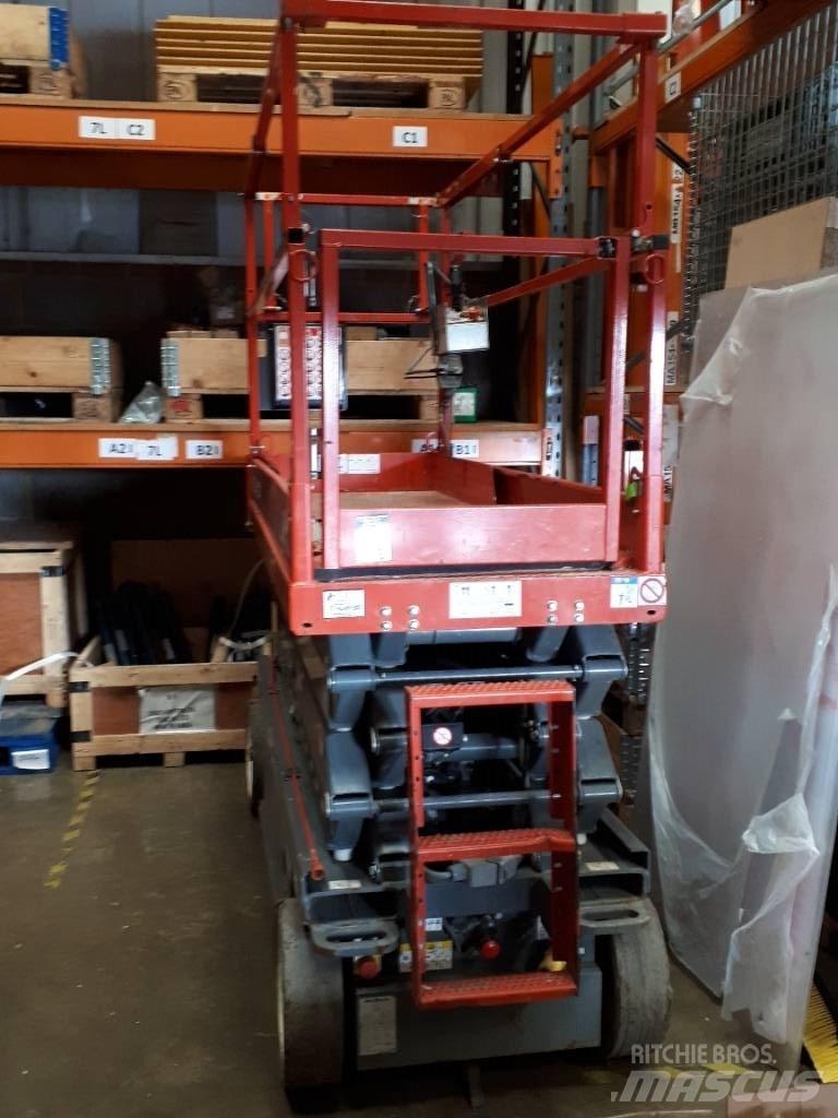 SkyJack SJ 3226 Saksilavat