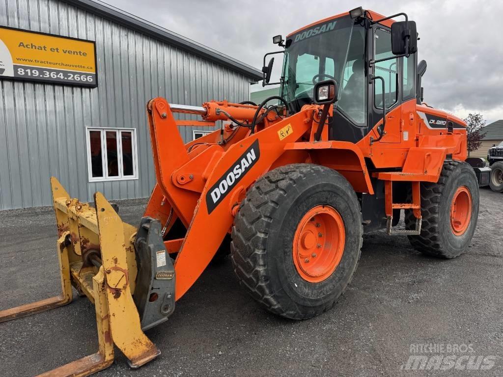 Doosan DL220-5 Pyöräkuormaajat