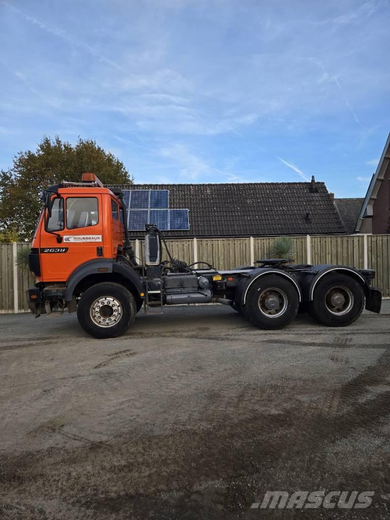 Mercedes-Benz 2638 Vetopöytäautot