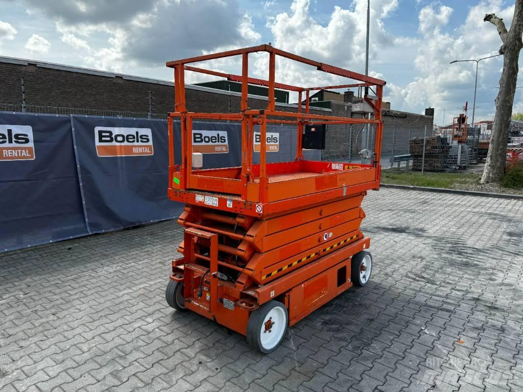 SkyJack SJIII 4632 Saksilavat