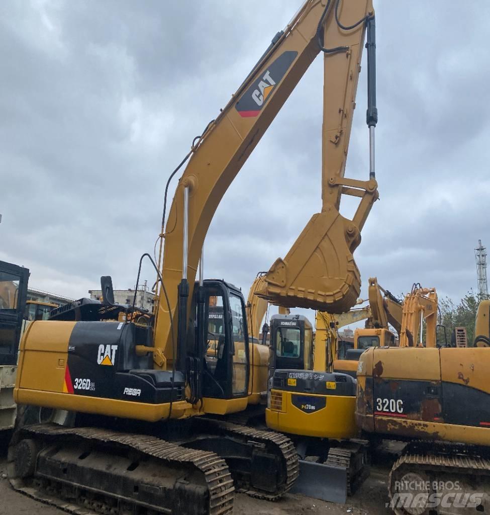 CAT 326 D2L Telakaivukoneet