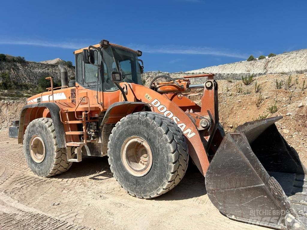 Doosan DL 400 Pyöräkuormaajat