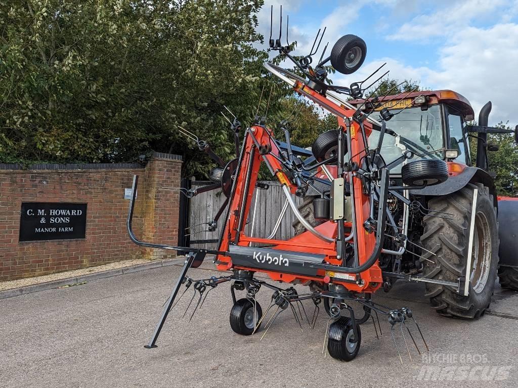 Kubota TE6576 Pöyhimet ja haravat