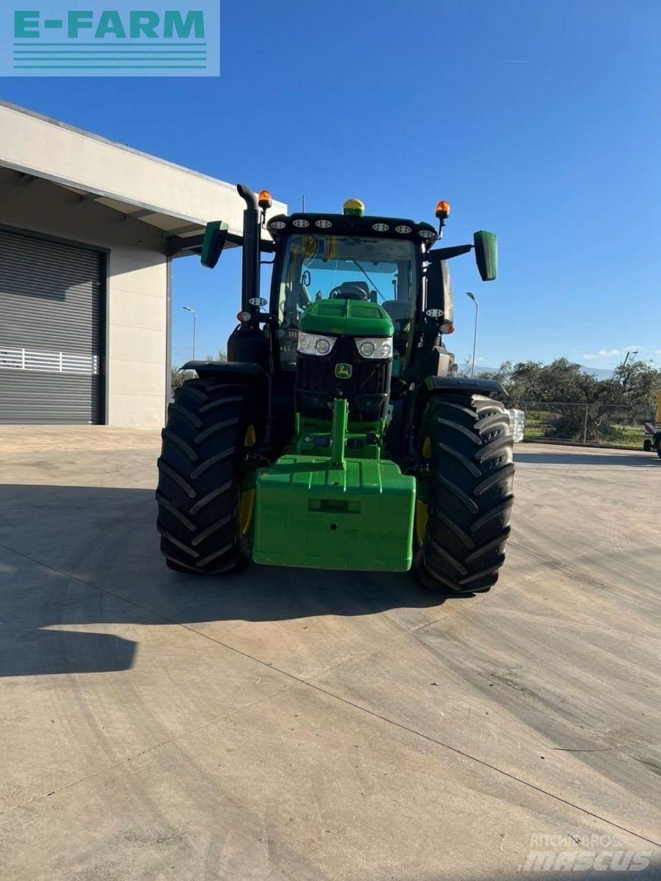 John Deere 6250R Traktorit
