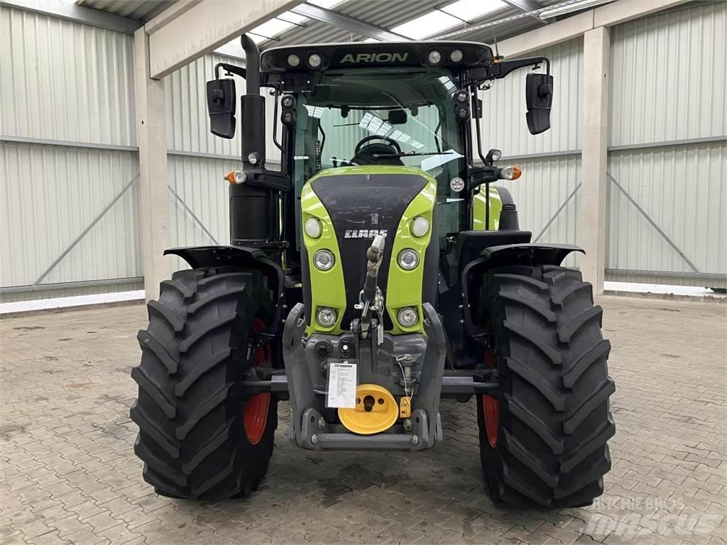 CLAAS Arion 550 Traktorit