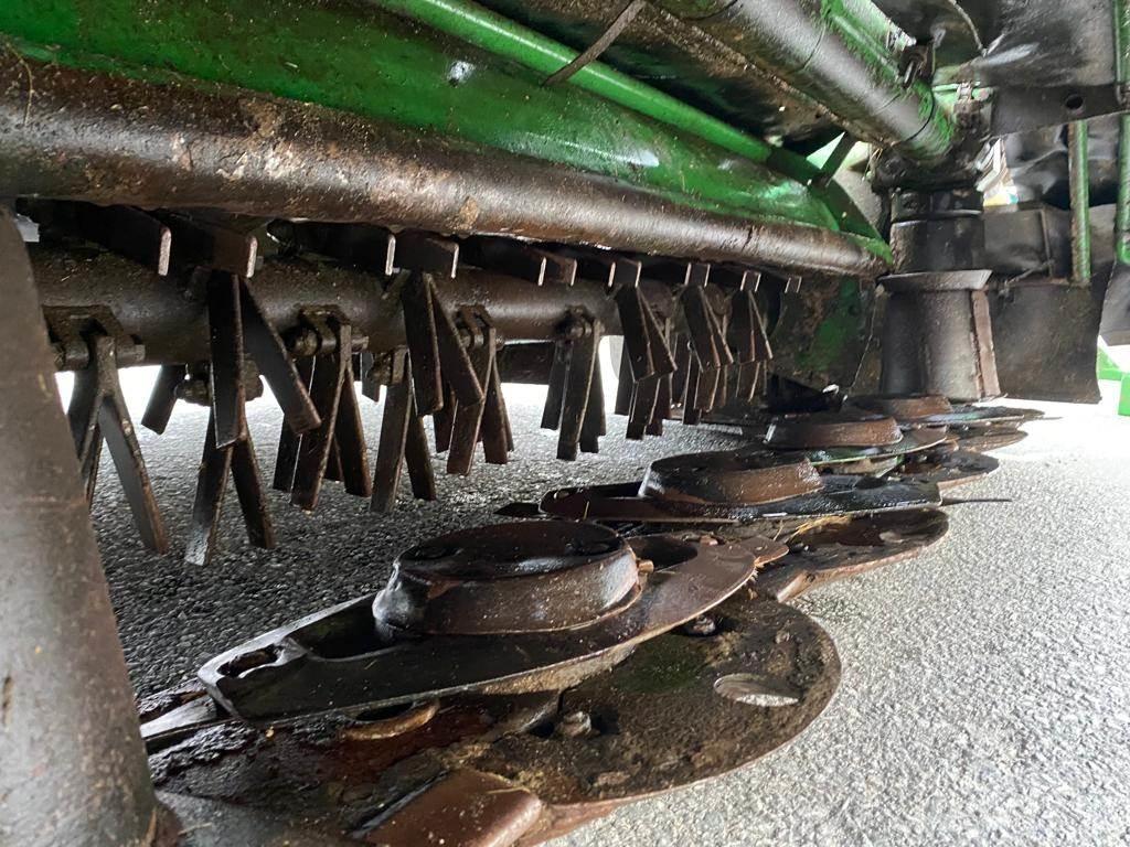 John Deere 324 Niittokoneet