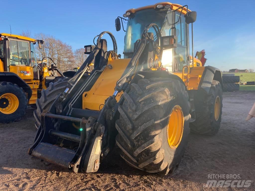 JCB 426E AGRI Pyöräkuormaajat