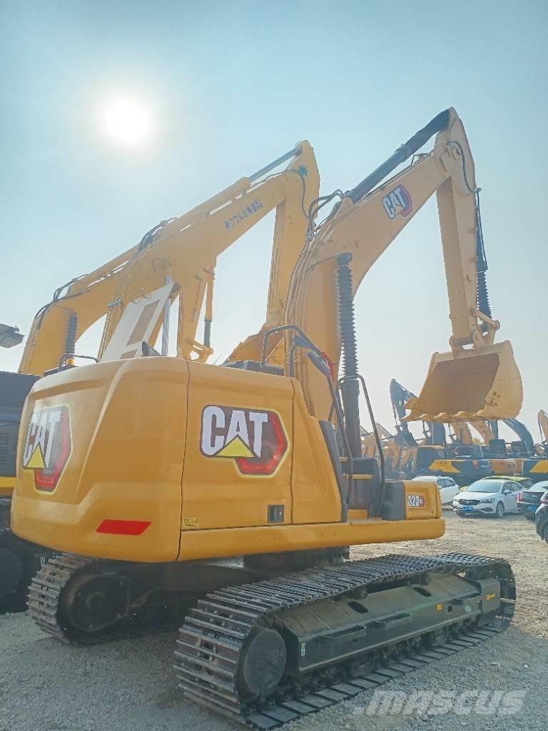 CAT 323GC Telakaivukoneet