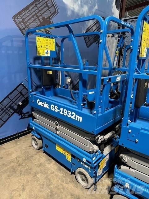 Genie GS1932m Saksilavat