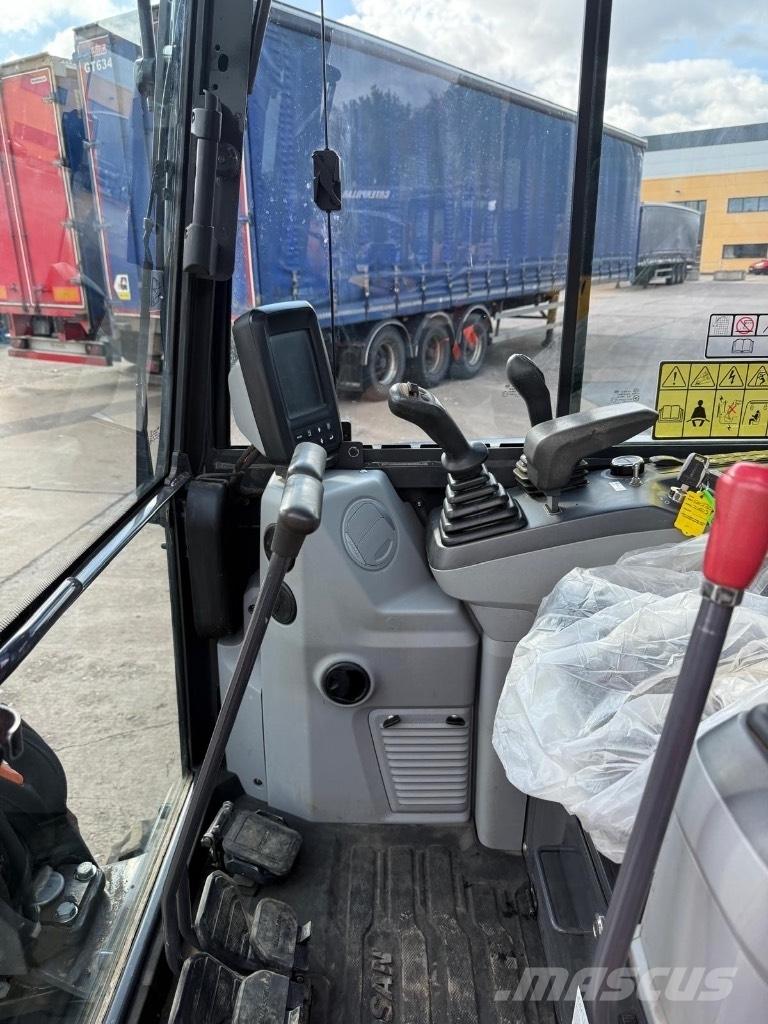 Doosan DX27Z-7 Minikaivukoneet < 7t