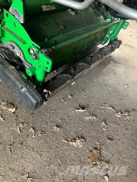 John Deere 7200 A Väyläleikkuri