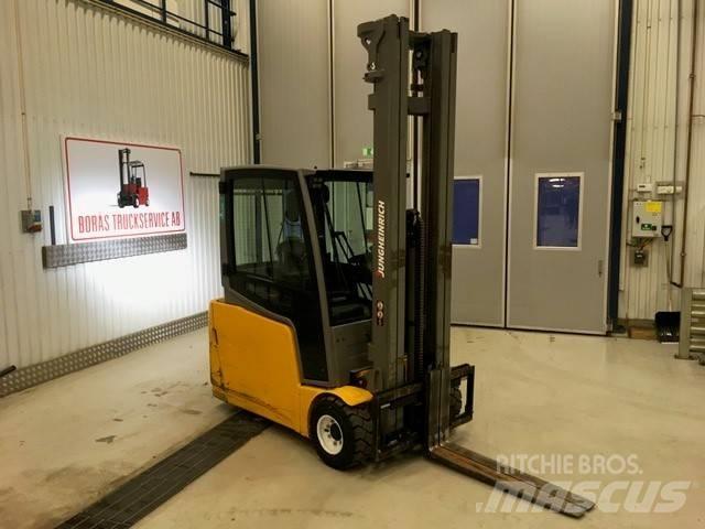 Jungheinrich EFG 220 Sähkötrukit