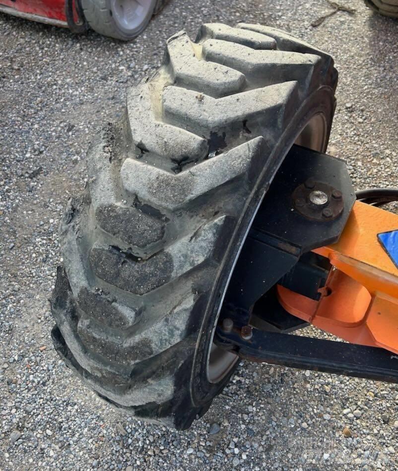 JLG 340 AJ Kuukulkijat