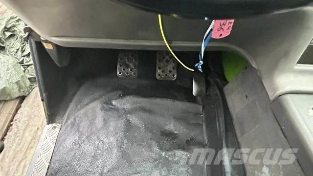 Merlo P32.12EVS Kurottajat