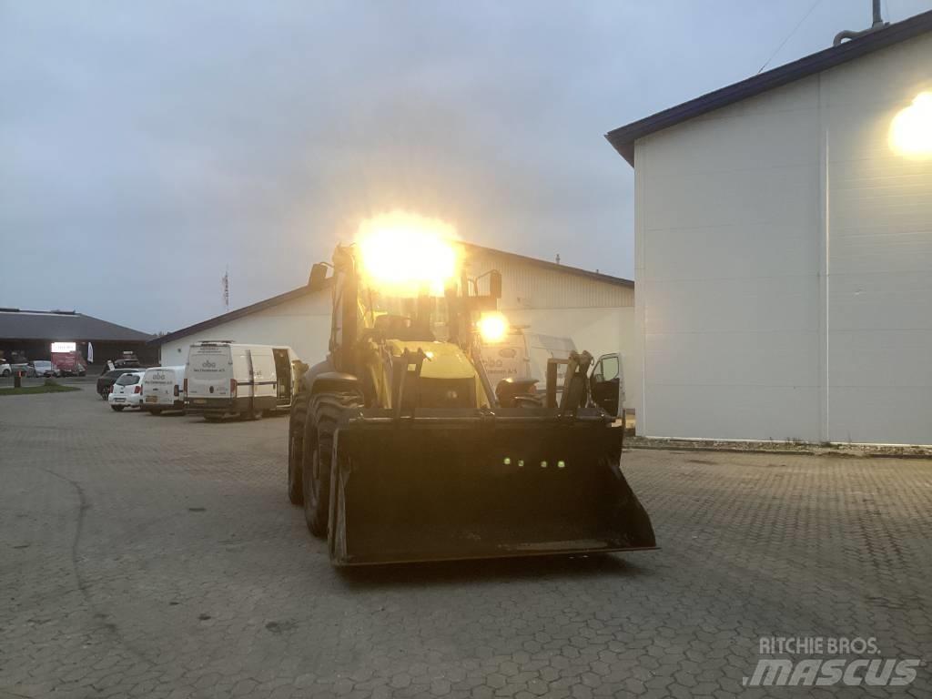 New Holland B 115 C Kaivurikuormaajat