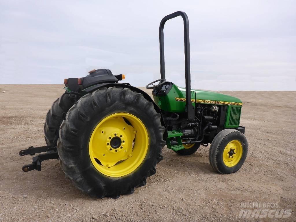 John Deere 5500N Traktorit