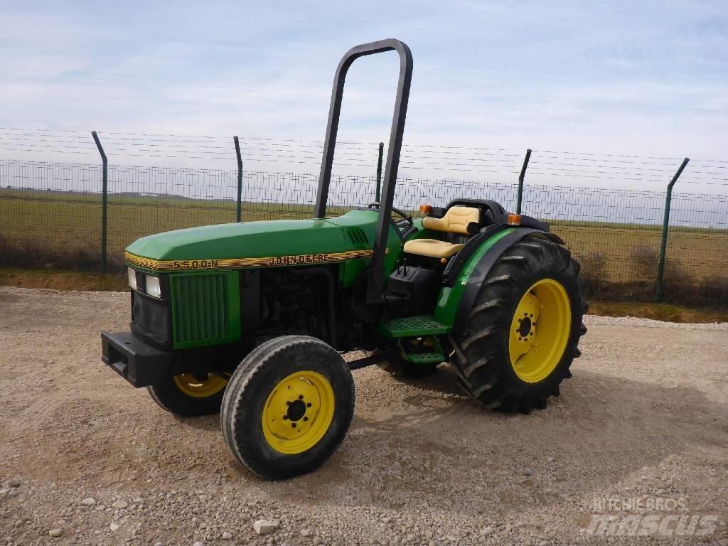 John Deere 5500N Traktorit