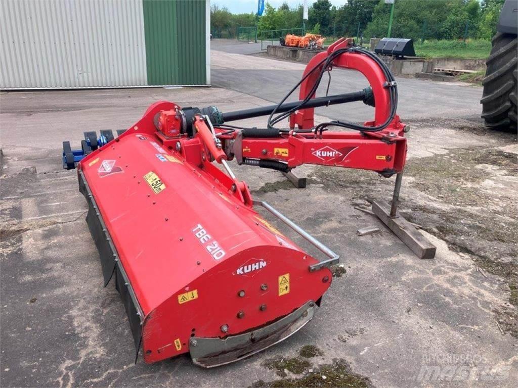 Kuhn TBE 210 Kesantoleikkurit ja -murskaimet