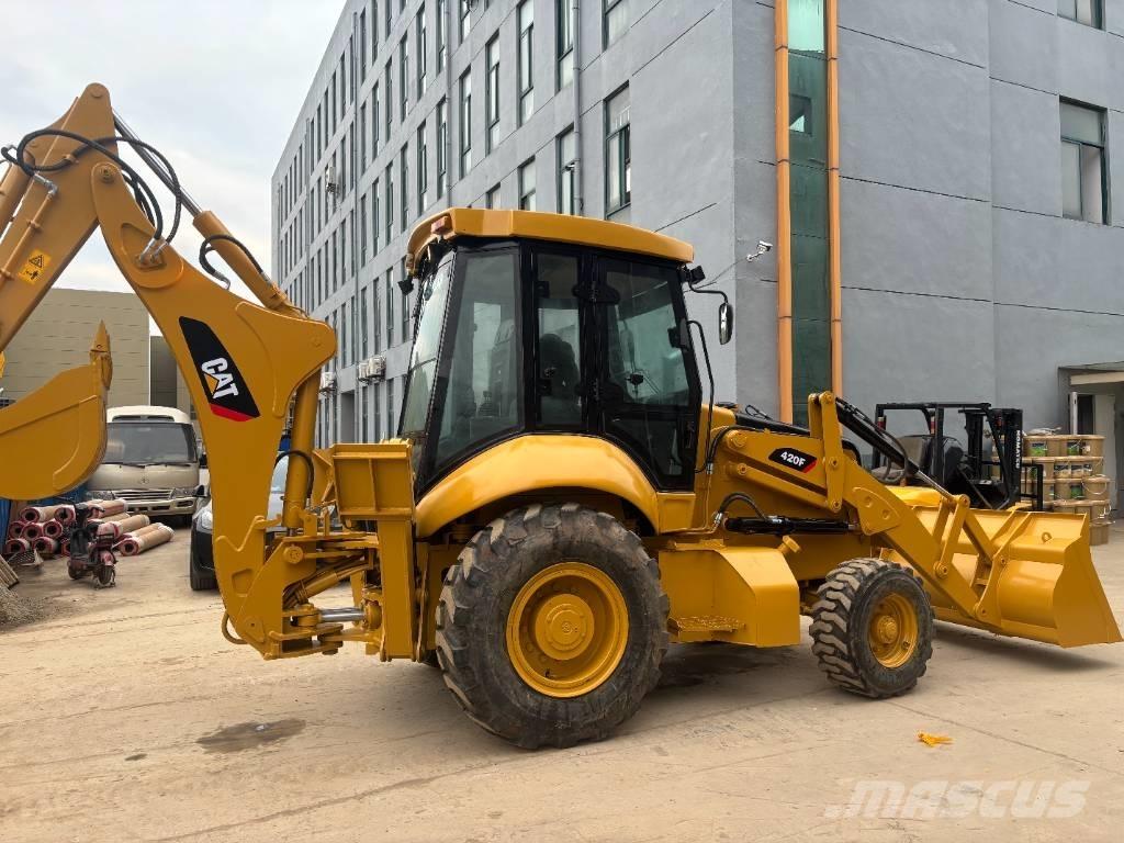 CAT 420 F Kaivurikuormaajat