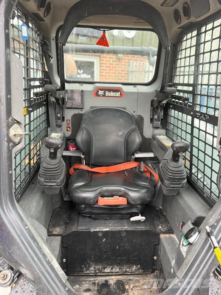 Bobcat T 66 Telakuormaajat