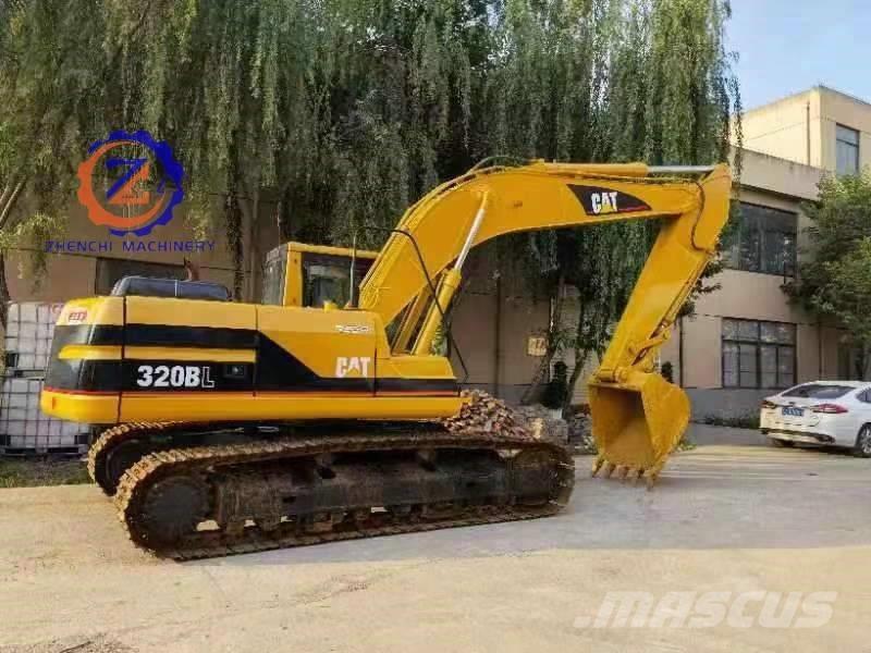 CAT 320 B L Telakaivukoneet