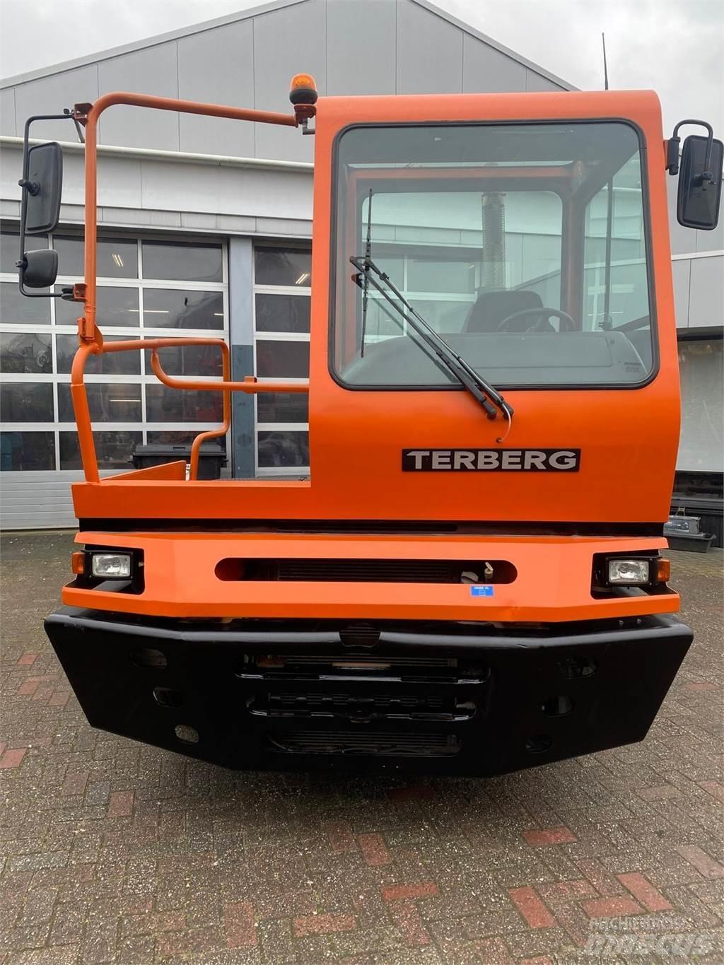 Terberg YT182 Terminaalitraktorit