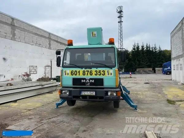 Wumag WT300 Nostolava-autot