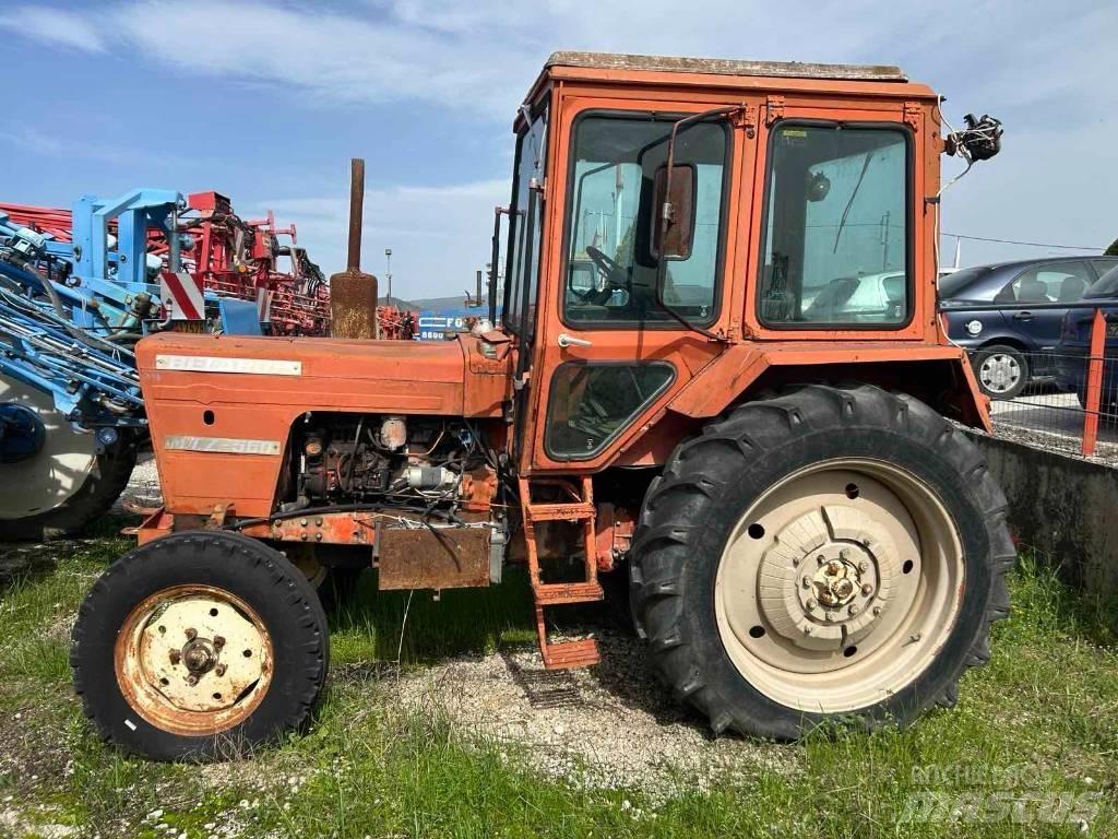 Belarus MTZ 560 Traktorit