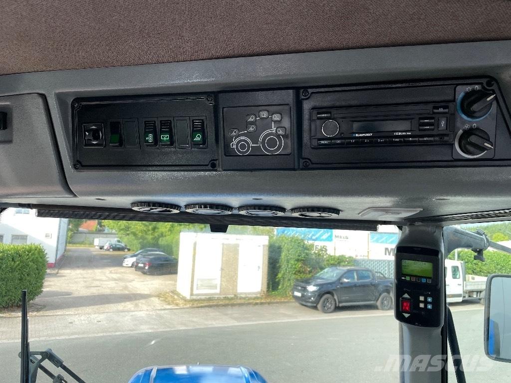 New Holland TVT 190 Traktorit