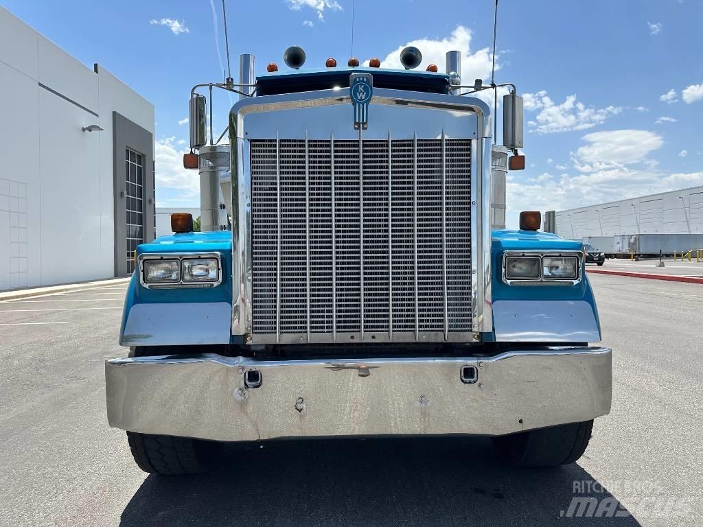 Kenworth W 900 Vetopöytäautot