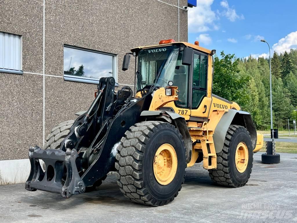 Volvo L 120 F Pyöräkuormaajat