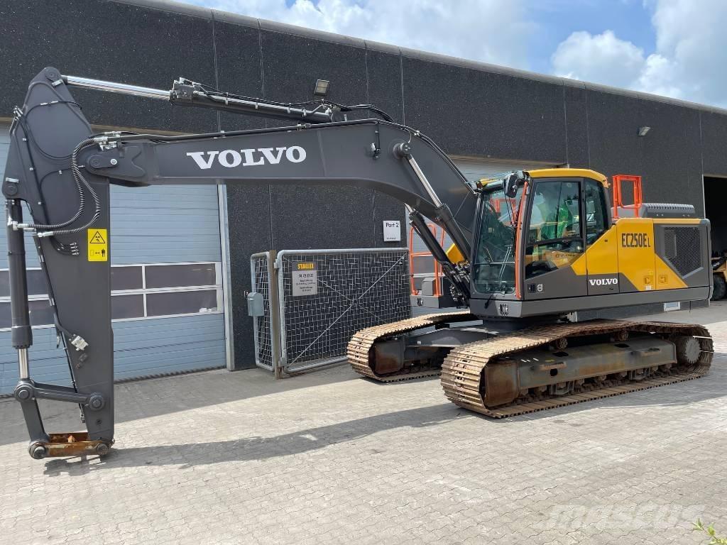 Volvo EC250E Telakaivukoneet