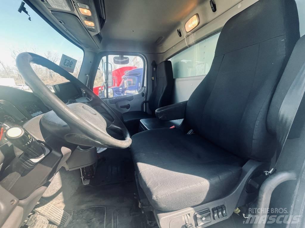Freightliner M 106 Umpikorikuorma-autot
