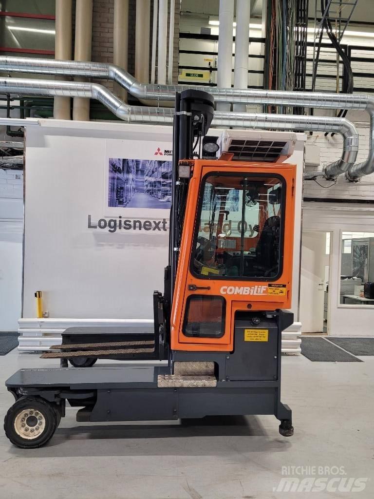 Combilift C 4000 Nelitietrukit