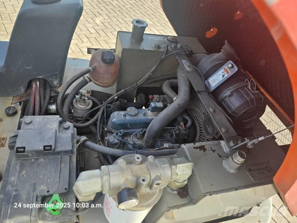 Ausa D 120 AH G Minidumpperit