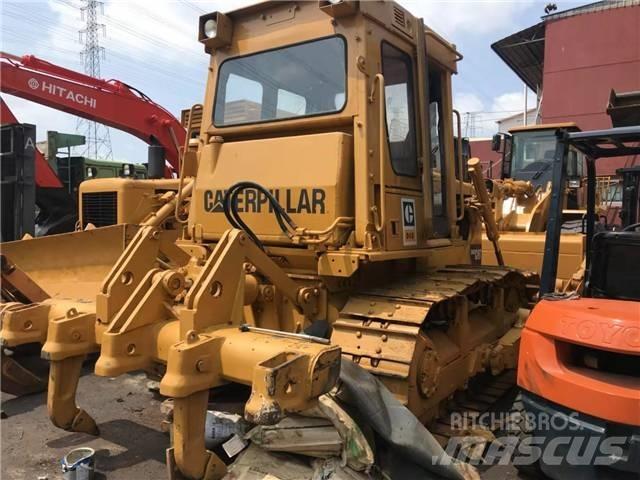 CAT D6D Telaketjupuskutraktorit