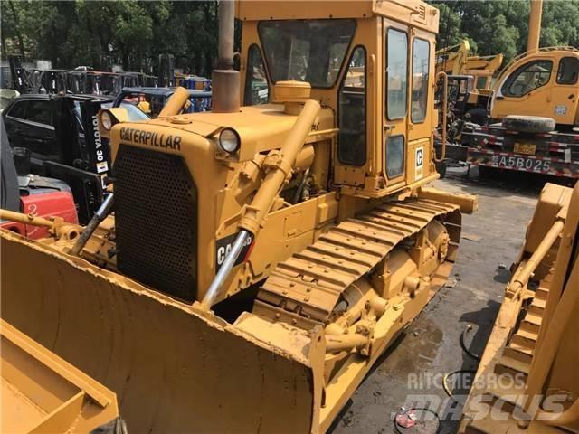 CAT D6D Telaketjupuskutraktorit