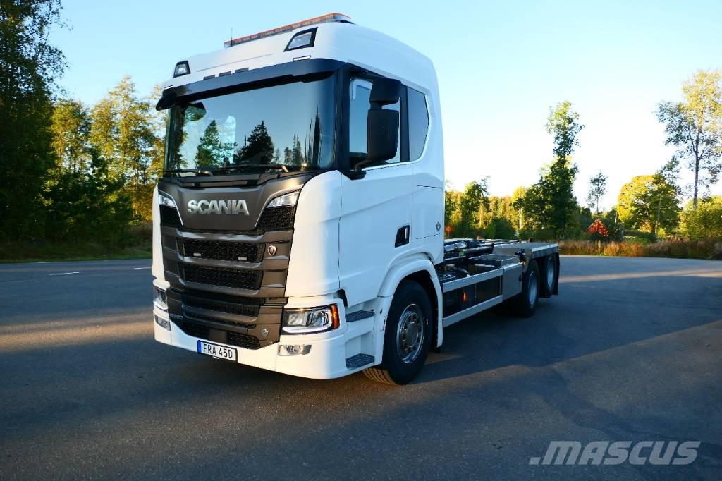 Scania R590B6x2nb Koukkulava kuorma-autot