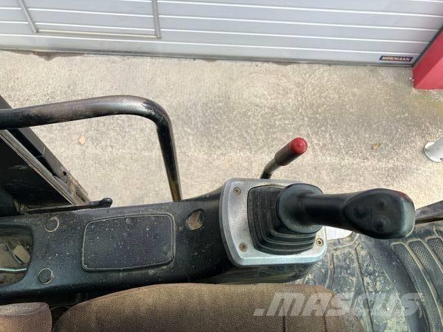 JCB JS 210 LC Telakaivukoneet