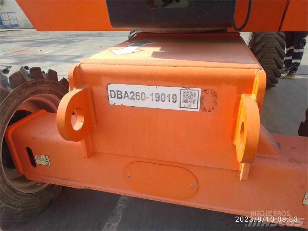 JLG 800AJ Kuukulkijat