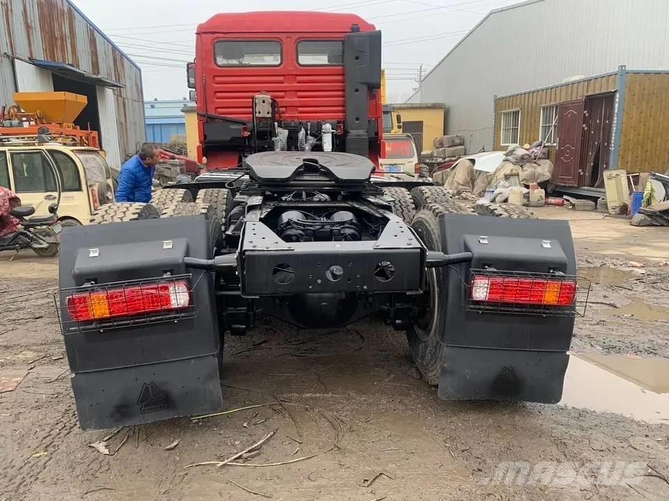 Shacman F3000 6X4 Vetopöytäautot