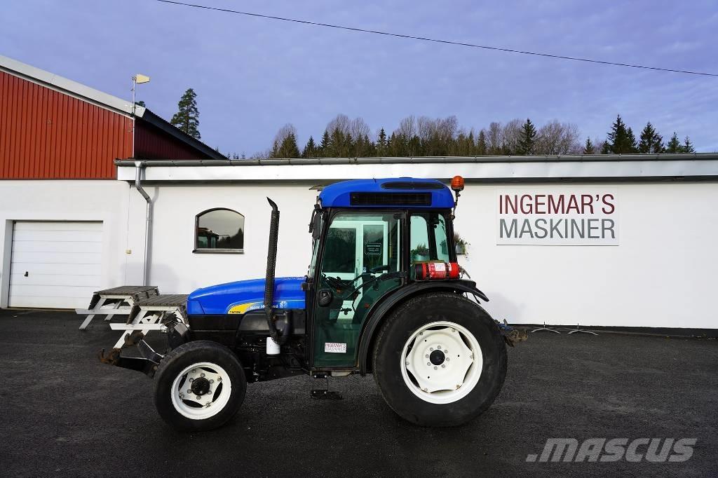 New Holland TN70NA Traktorit