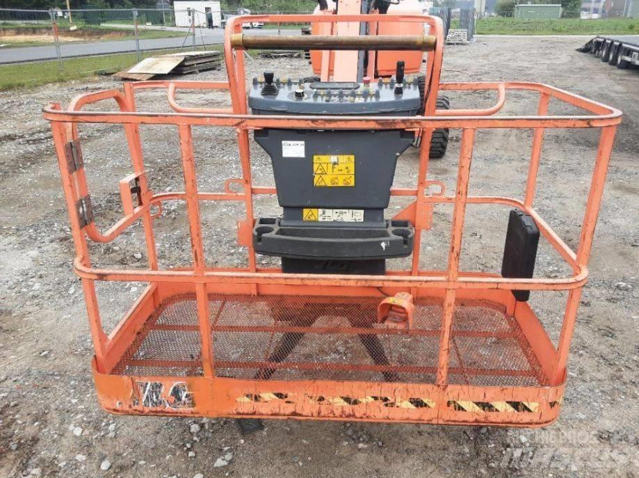 JLG 460 SJ Teleskooppipuominostimet