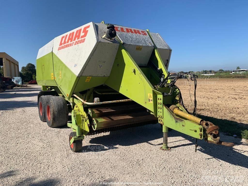 CLAAS Quadrant 2200 Kanttipaalaimet
