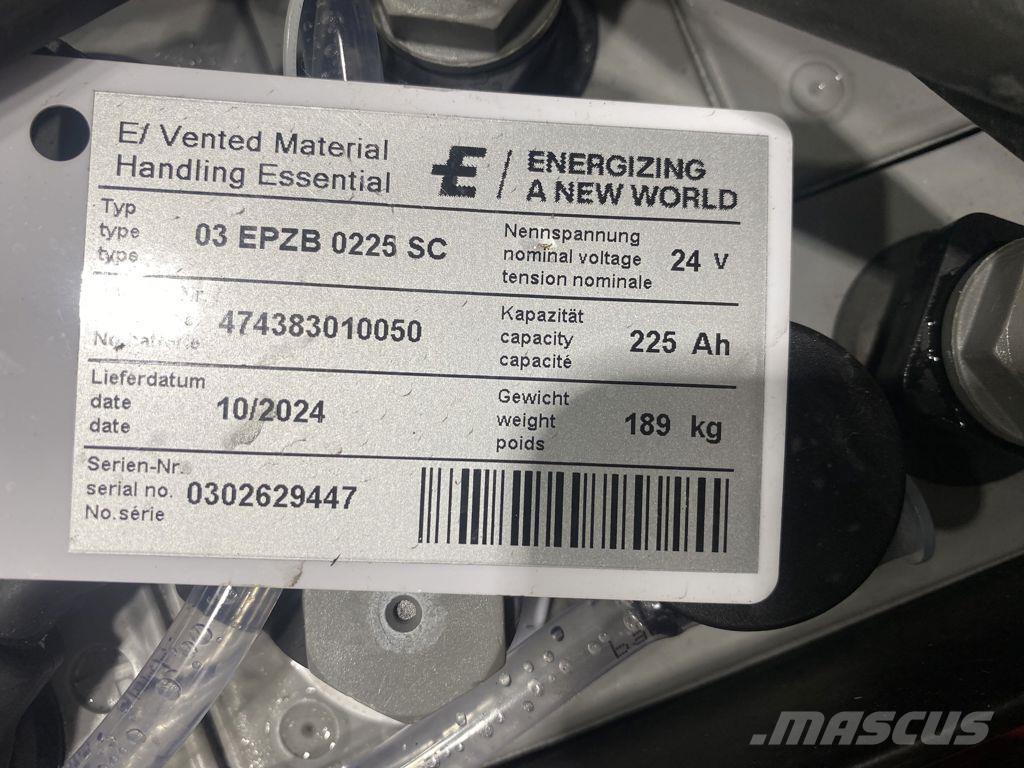 Linde L12 I Käyden ajettavat pinoamistrukit