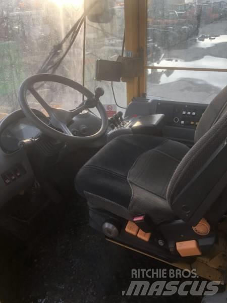 Volvo L 110 E Pyöräkuormaajat