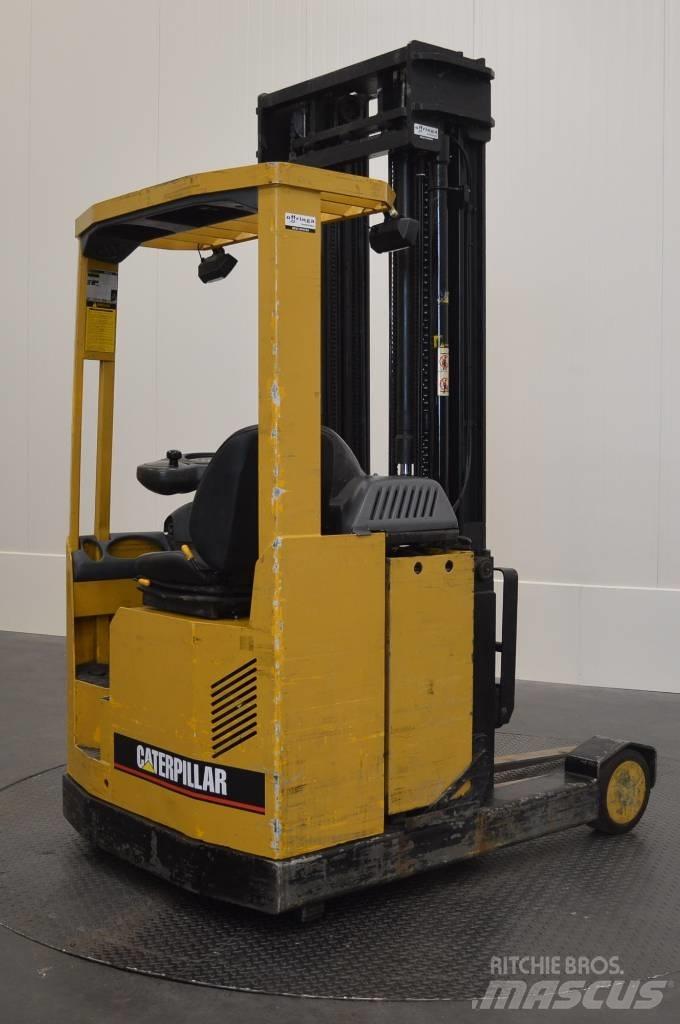 CAT NR 16 Reachtruck Työntömastotrukit