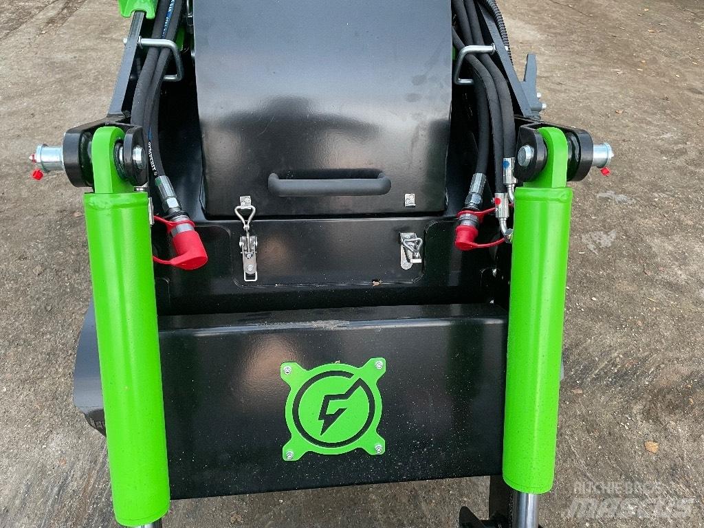 Kovaco Mini Z 400 Minikaivukoneet < 7t