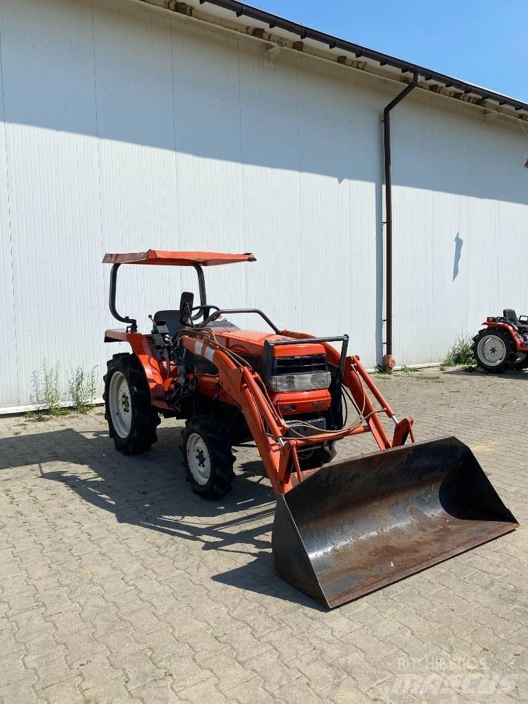 Kubota GL240+tur Taajamatraktorit